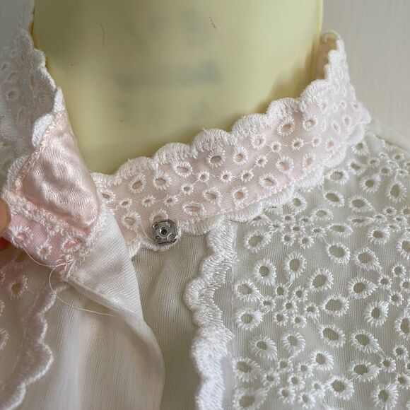 Vtg Cheoette (Eye-Ful Lingerie) white long nylon short sleeve robe/nightgown set - Picture 6 of 15